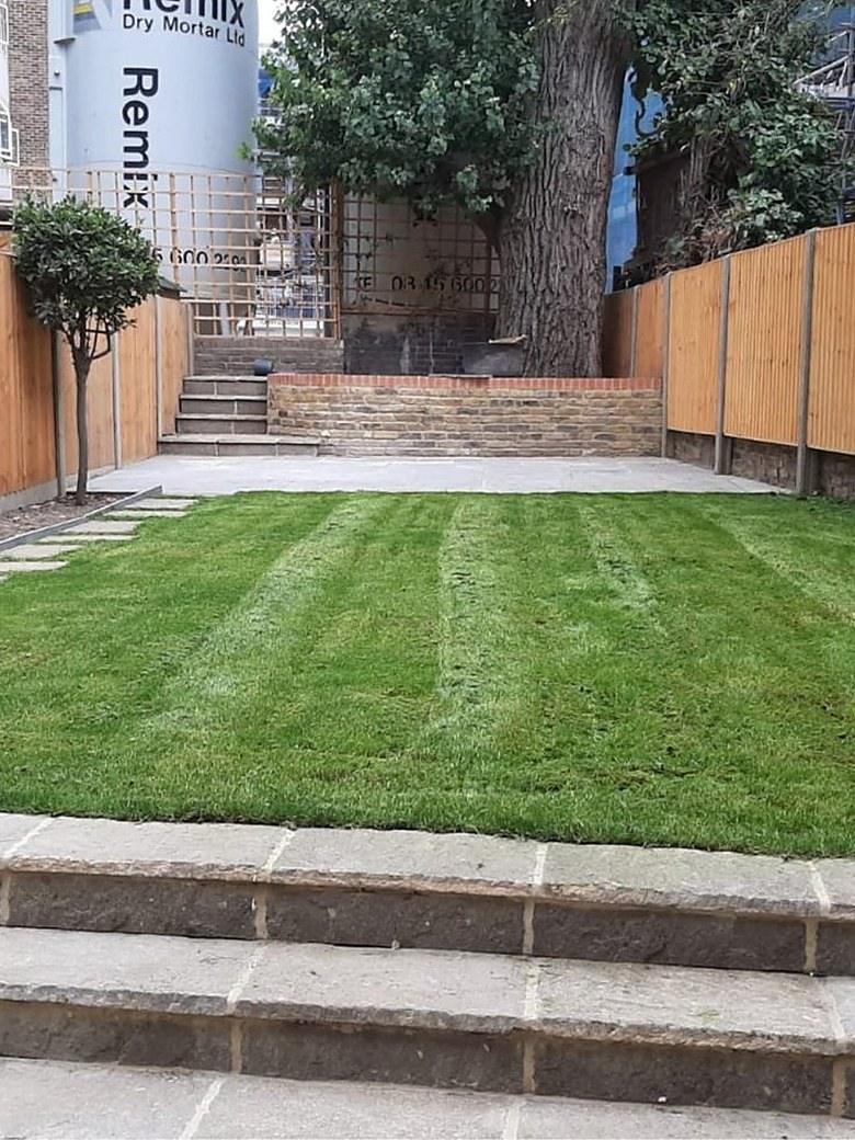 Gardens & landscaping by Ogival in West London