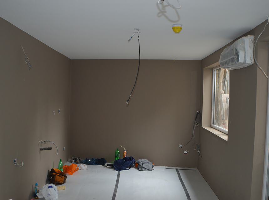 The premises during preparation and decorating