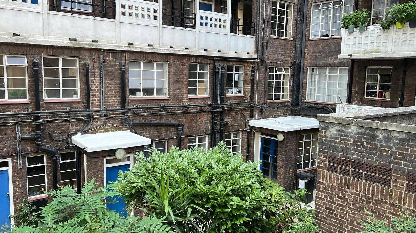 The Grampians, W6