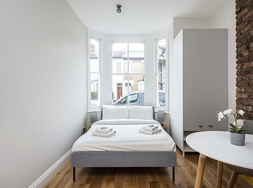 A finished kitchen in a second flat
