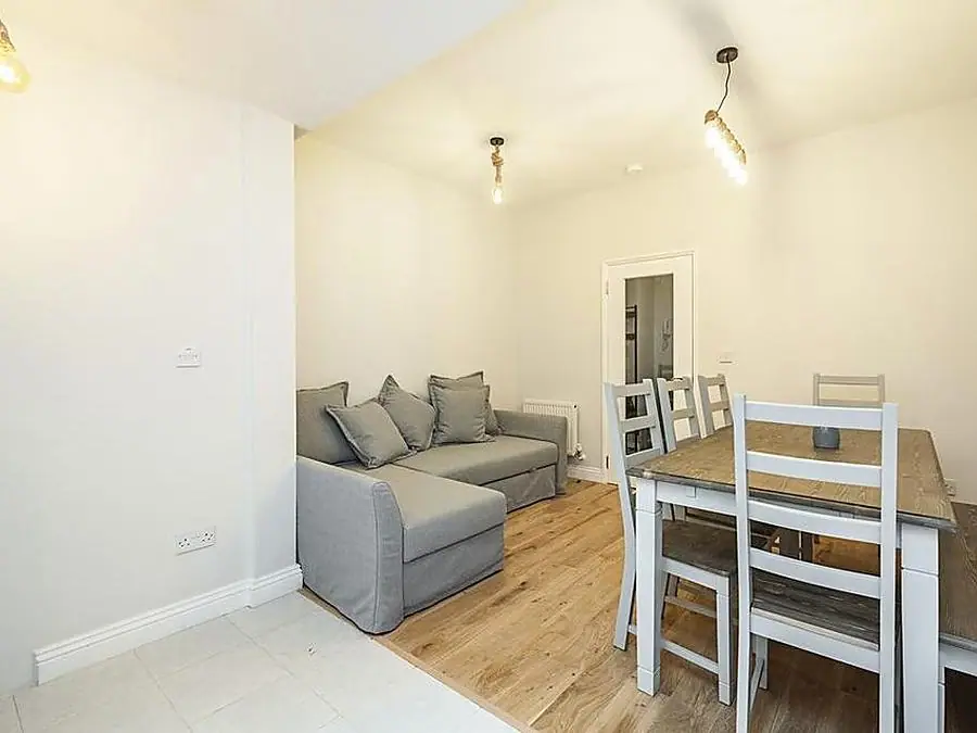 Bedroom completed by Ogival in White City